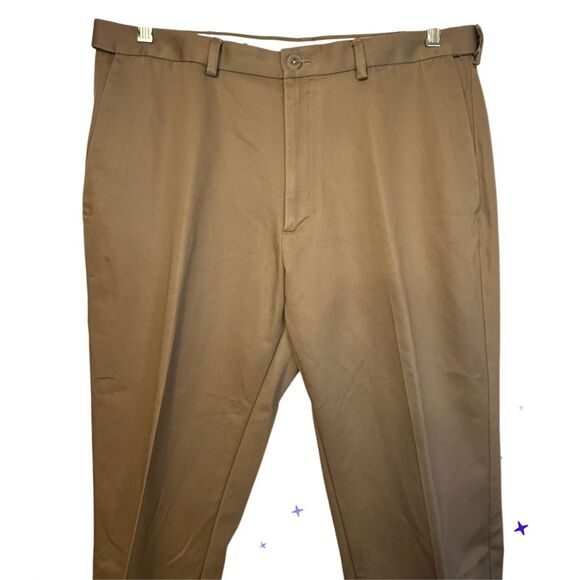 Haggar Men’s Classic Fit Work to Weekend Pants Size 36X32 Dark Taupe - Picture 5 of 9